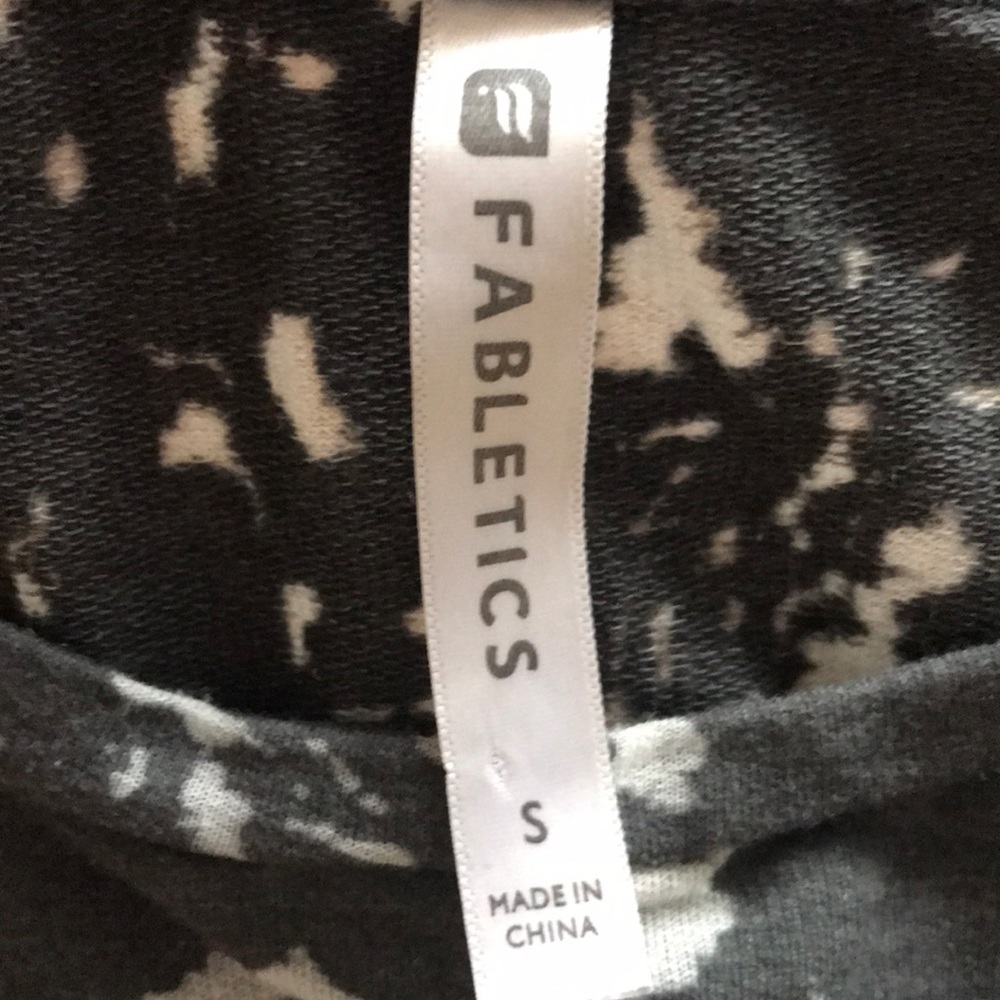 Fabletics top - Picture 2 of 3